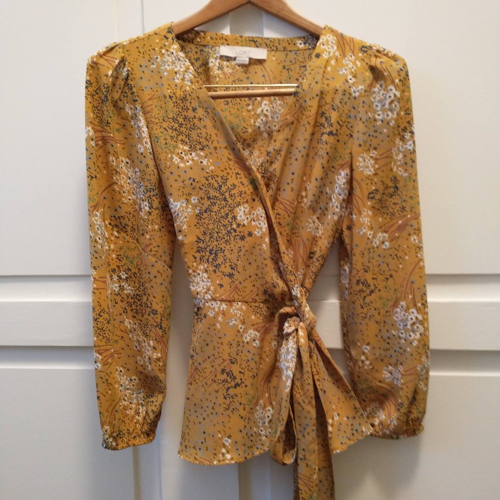 Blouse with floral print